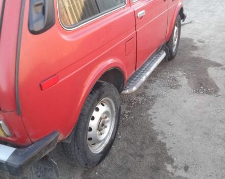 Красный ВАЗ 2121, объемом двигателя 1.6 л и пробегом 111 тыс. км за 1650 $, фото 3 на Automoto.ua