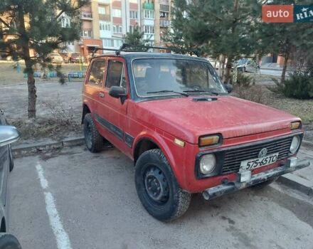 Красный ВАЗ 2121 Нива, объемом двигателя 0 л и пробегом 320 тыс. км за 1500 $, фото 2 на Automoto.ua