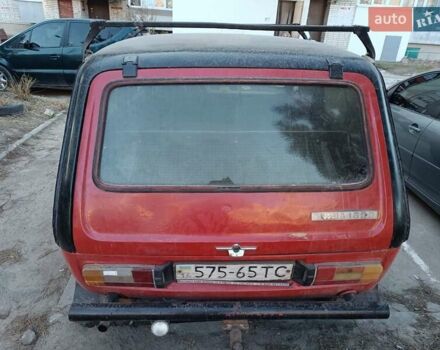 Красный ВАЗ 2121 Нива, объемом двигателя 0 л и пробегом 320 тыс. км за 1500 $, фото 9 на Automoto.ua