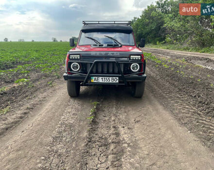 Красный ВАЗ 2121 Нива, объемом двигателя 1.6 л и пробегом 10 тыс. км за 2700 $, фото 2 на Automoto.ua