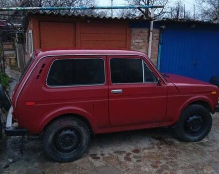 Червоний ВАЗ 2121 Нива, об'ємом двигуна 1.6 л та пробігом 155 тис. км за 2200 $, фото 1 на Automoto.ua