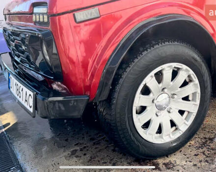 Красный ВАЗ 2121 Нива, объемом двигателя 1.59 л и пробегом 85 тыс. км за 1800 $, фото 3 на Automoto.ua