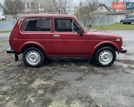 Красный ВАЗ 2121 Нива, объемом двигателя 1.6 л и пробегом 147 тыс. км за 3200 $, фото 5 на Automoto.ua