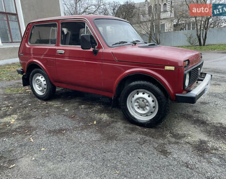 Красный ВАЗ 2121 Нива, объемом двигателя 1.6 л и пробегом 147 тыс. км за 3200 $, фото 6 на Automoto.ua