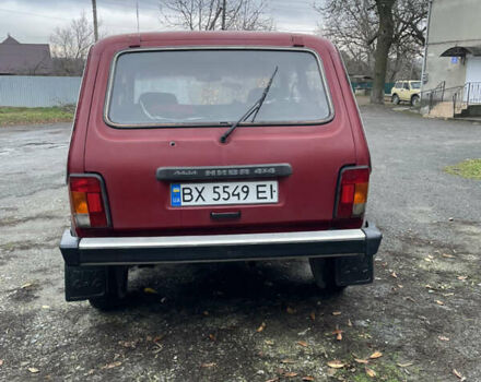 Красный ВАЗ 2121 Нива, объемом двигателя 1.6 л и пробегом 147 тыс. км за 3200 $, фото 3 на Automoto.ua