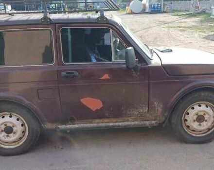 Красный ВАЗ 2121 Нива, объемом двигателя 1.6 л и пробегом 270 тыс. км за 1400 $, фото 3 на Automoto.ua