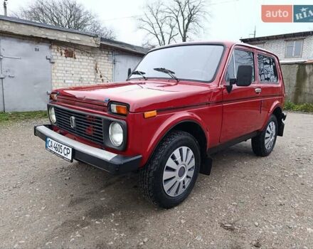 Красный ВАЗ 2121 Нива, объемом двигателя 1.6 л и пробегом 162 тыс. км за 2699 $, фото 11 на Automoto.ua