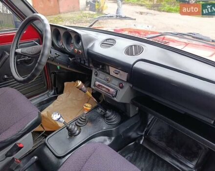 Красный ВАЗ 2121 Нива, объемом двигателя 1.6 л и пробегом 162 тыс. км за 2699 $, фото 19 на Automoto.ua