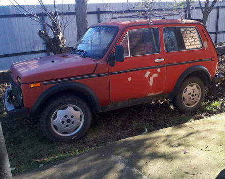 Красный ВАЗ 2121 Нива, объемом двигателя 0 л и пробегом 90 тыс. км за 1299 $, фото 1 на Automoto.ua