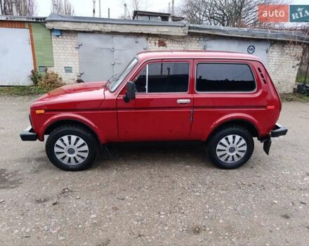 Красный ВАЗ 2121 Нива, объемом двигателя 1.6 л и пробегом 162 тыс. км за 2699 $, фото 9 на Automoto.ua