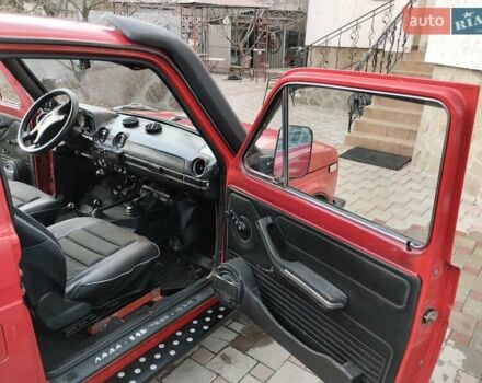 Красный ВАЗ 2121 Нива, объемом двигателя 1.6 л и пробегом 100 тыс. км за 2500 $, фото 17 на Automoto.ua
