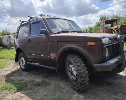 Красный ВАЗ 2121, объемом двигателя 1.6 л и пробегом 2 тыс. км за 1332 $, фото 4 на Automoto.ua