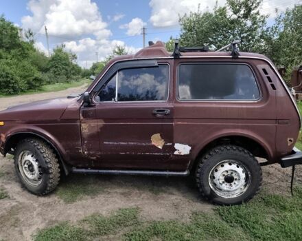 Красный ВАЗ 2121, объемом двигателя 1.6 л и пробегом 2 тыс. км за 1332 $, фото 6 на Automoto.ua