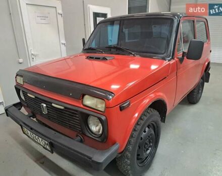 Красный ВАЗ 2121 Нива, объемом двигателя 1.6 л и пробегом 100 тыс. км за 2200 $, фото 7 на Automoto.ua