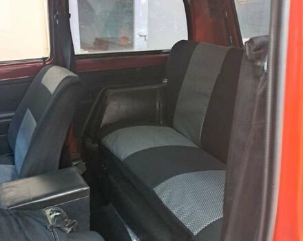 Красный ВАЗ 2121 Нива, объемом двигателя 1.6 л и пробегом 100 тыс. км за 2200 $, фото 4 на Automoto.ua