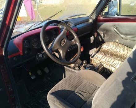 Красный ВАЗ 2121 Нива, объемом двигателя 1.57 л и пробегом 53 тыс. км за 2000 $, фото 3 на Automoto.ua