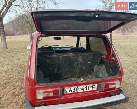 Червоний ВАЗ 2121 Нива, об'ємом двигуна 1.6 л та пробігом 86 тис. км за 2000 $, фото 24 на Automoto.ua