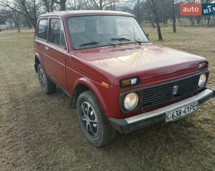 Червоний ВАЗ 2121 Нива, об'ємом двигуна 1.6 л та пробігом 86 тис. км за 2000 $, фото 10 на Automoto.ua