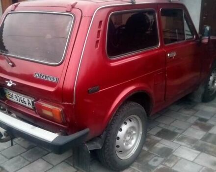 Красный ВАЗ 2121 Нива, объемом двигателя 1.57 л и пробегом 2 тыс. км за 2200 $, фото 2 на Automoto.ua