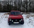 Красный ВАЗ 2121 Нива, объемом двигателя 1.7 л и пробегом 146 тыс. км за 2600 $, фото 1 на Automoto.ua