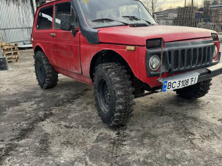ВАЗ 2121 Нива 1978 у Львові на Automoto.ua Червоний ВАЗ 2121 Нива, об'ємом двигуна 1.7 л та пробігом 100 тис. км за 2100 $, фото 1 на Automoto.ua
