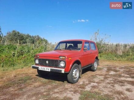 ВАЗ 2121 Нива 1980 в Черкассах на Automoto.ua Красный ВАЗ 2121 Нива, объемом двигателя 1.6 л и пробегом 78 тыс. км за 2800 $, фото 1 на Automoto.ua