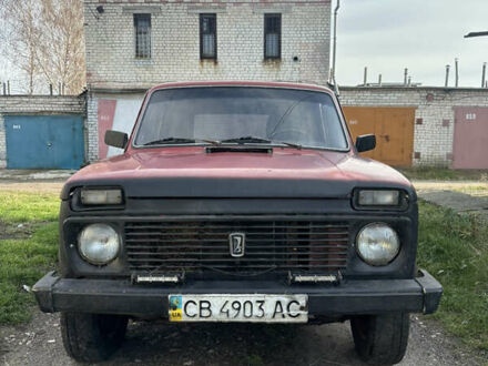 Красный ВАЗ 2121 Нива, объемом двигателя 0 л и пробегом 300 тыс. км за 1699 $, фото 1 на Automoto.ua