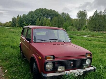 ВАЗ 2121 Нива 1985 у Нежине на Automoto.ua Червоний ВАЗ 2121 Нива, об'ємом двигуна 1.57 л та пробігом 236 тис. км за 1350 $, фото 1 на Automoto.ua