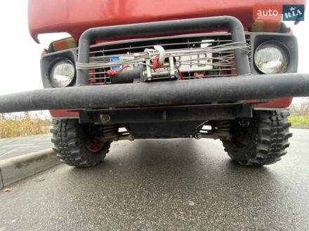 Красный ВАЗ 2121 Нива, объемом двигателя 1.57 л и пробегом 50 тыс. км за 2300 $, фото 1 на Automoto.ua