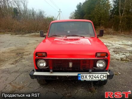 Красный ВАЗ 2121 Нива, объемом двигателя 1.6 л и пробегом 110 тыс. км за 1600 $, фото 1 на Automoto.ua