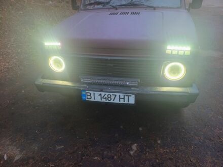 ВАЗ 2121 1987 в Полтаве на Automoto.ua Красный ВАЗ 2121, объемом двигателя 1.6 л и пробегом 120 тыс. км за 1250 $, фото 1 на Automoto.ua