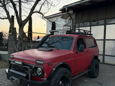 ВАЗ 2121 Нива 1988 в Черновцах на Automoto.ua Красный ВАЗ 2121 Нива, объемом двигателя 0 л и пробегом 200 тыс. км за 4000 $, фото 1 на Automoto.ua