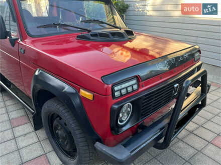 ВАЗ 2121 Нива 1988 в Днепре (Днепропетровске) на Automoto.ua Красный ВАЗ 2121 Нива, объемом двигателя 1.6 л и пробегом 90 тыс. км за 3200 $, фото 1 на Automoto.ua