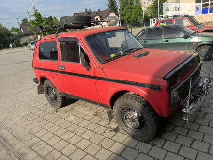 ВАЗ 2121 Нива 1989 у Львові на Automoto.ua Червоний ВАЗ 2121 Нива, об'ємом двигуна 1.6 л та пробігом 100 тис. км за 2000 $, фото 1 на Automoto.ua