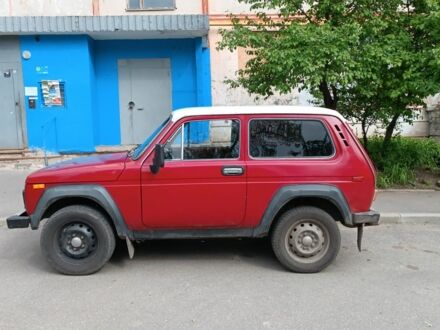 Красный ВАЗ 2121 Нива, объемом двигателя 1.6 л и пробегом 2 тыс. км за 2496 $, фото 1 на Automoto.ua
