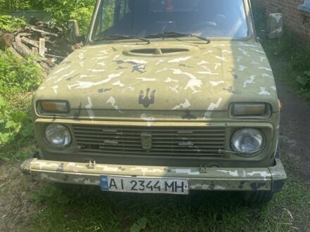 ВАЗ 2121 1991 у Вышгороде на Automoto.ua Червоний ВАЗ 2121, об'ємом двигуна 1.6 л та пробігом 80 тис. км за 1000 $, фото 1 на Automoto.ua