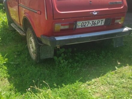 ВАЗ 2121 1992 в Сваляве на Automoto.ua Красный ВАЗ 2121, объемом двигателя 0 л и пробегом 197 тыс. км за 650 $, фото 1 на Automoto.ua