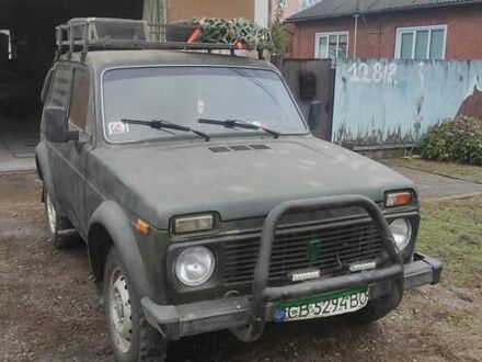 ВАЗ 2121 Нива 1995 у Чернігові на Automoto.ua Червоний ВАЗ 2121 Нива, об'ємом двигуна 1.6 л та пробігом 180 тис. км за 2412 $, фото 1 на Automoto.ua
