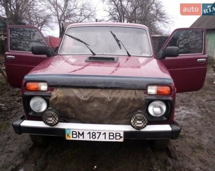 Красный ВАЗ 2121 Нива, объемом двигателя 1.7 л и пробегом 100 тыс. км за 4550 $, фото 1 на Automoto.ua