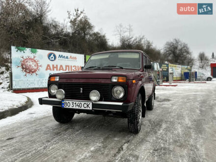ВАЗ 2121 Нива 2003 у Тернополі на Automoto.ua Червоний ВАЗ 2121 Нива, об'ємом двигуна 1.7 л та пробігом 56 тис. км за 4400 $, фото 1 на Automoto.ua