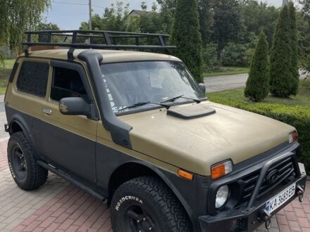 ВАЗ 2121 2012 у Пирятине на Automoto.ua Червоний ВАЗ 2121, об'ємом двигуна 1.7 л та пробігом 200 тис. км за 2899 $, фото 1 на Automoto.ua