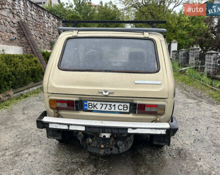 ВАЗ 2121 Нива, объемом двигателя 1.6 л и пробегом 30 тыс. км за 2200 $, фото 4 на Automoto.ua