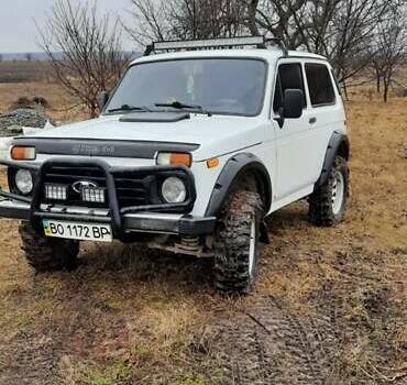 ВАЗ 2121 Нива, объемом двигателя 1.6 л и пробегом 180 тыс. км за 3700 $, фото 1 на Automoto.ua