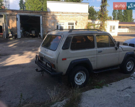 ВАЗ 2121 Нива, об'ємом двигуна 1.6 л та пробігом 200 тис. км за 2000 $, фото 2 на Automoto.ua