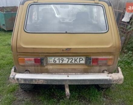 Желтый ВАЗ 2121 Нива, объемом двигателя 1.6 л и пробегом 200 тыс. км за 2100 $, фото 2 на Automoto.ua