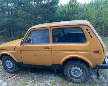 Желтый ВАЗ 2121, объемом двигателя 1.6 л и пробегом 100 тыс. км за 900 $, фото 1 на Automoto.ua