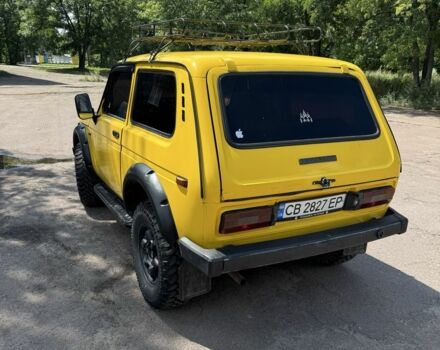 Желтый ВАЗ 2121, объемом двигателя 1.6 л и пробегом 200 тыс. км за 2000 $, фото 4 на Automoto.ua