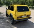 Желтый ВАЗ 2121, объемом двигателя 1.6 л и пробегом 200 тыс. км за 2000 $, фото 4 на Automoto.ua
