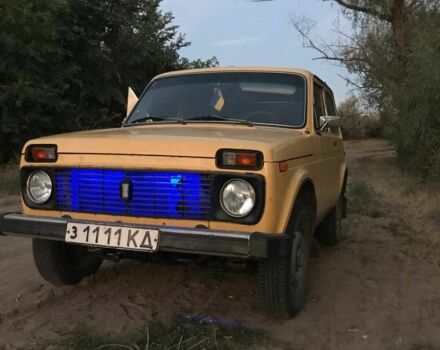 Желтый ВАЗ 2121, объемом двигателя 1.6 л и пробегом 24 тыс. км за 1300 $, фото 3 на Automoto.ua