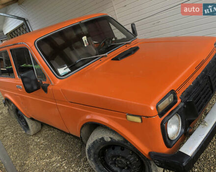 Желтый ВАЗ 2121 Нива, объемом двигателя 1.6 л и пробегом 200 тыс. км за 1650 $, фото 3 на Automoto.ua